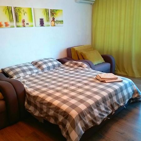 Kozzy Apartment In Kiev City Center Lu7 Dış mekan fotoğraf