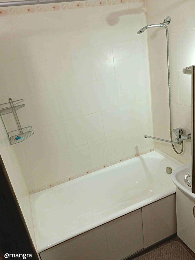 Kozzy Apartment In Kiev City Center Lu7 Dış mekan fotoğraf
